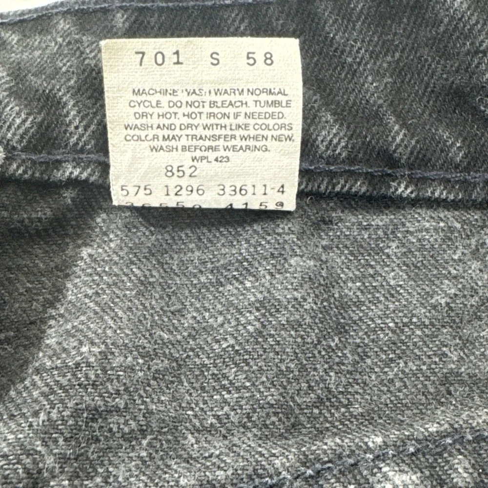 Vintage Levis 550 Relaxed Fit Denim Shorts Mens 34 Black Orange Tab USA Skater